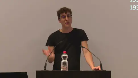 Jérôme Bazin - Ein schneller und distanzierter Blick auf die sozialistischen Geschwister